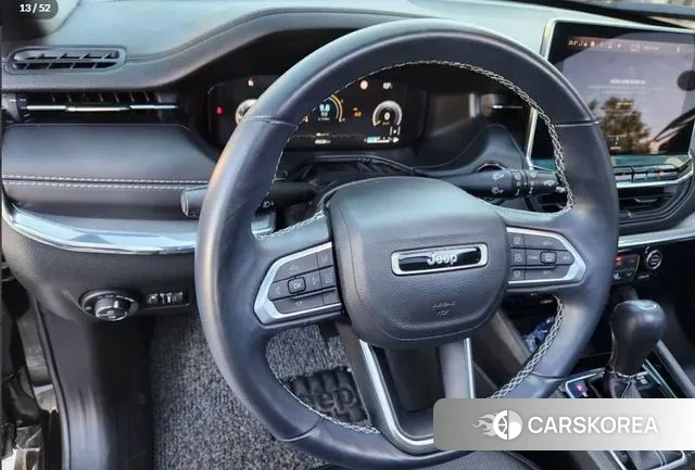 Jeep Compass 2nd Generation 2022 Черный из Кореи, фото 2