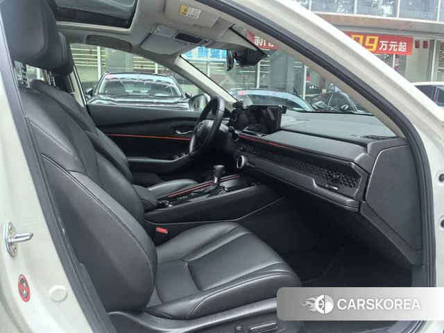 Honda Accord 2024 Белый из Китая, фото 2