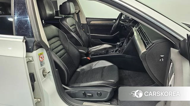 Volkswagen Arteon 2018 Белый из Кореи, фото 2