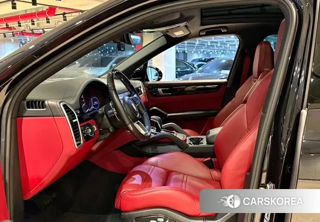 Porsche Cayenne (PO536) 2020 Черный из Кореи, фото 2