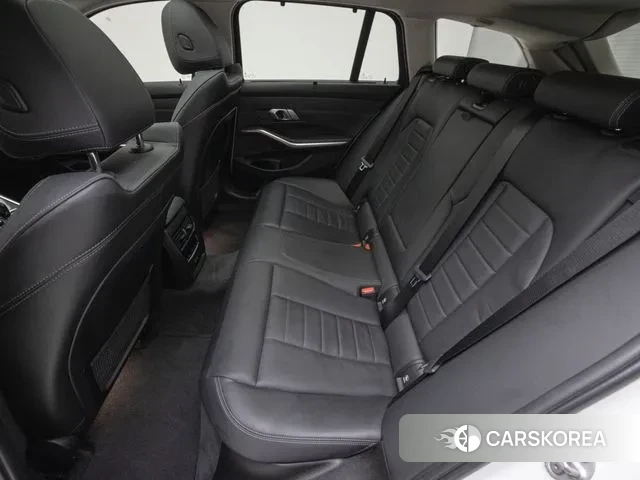 BMW 3 Series (G20) 2021 Белый из Кореи, фото 2