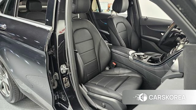 Mercedes-Benz GLC-Class X253 2019 Черный из Кореи, фото 2