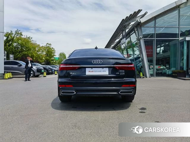 Audi A6L 2022 Черный из Китая, фото 2