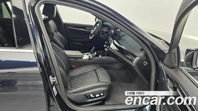 BMW 5 Series (G30) 2020 Черный из Кореи, фото 2