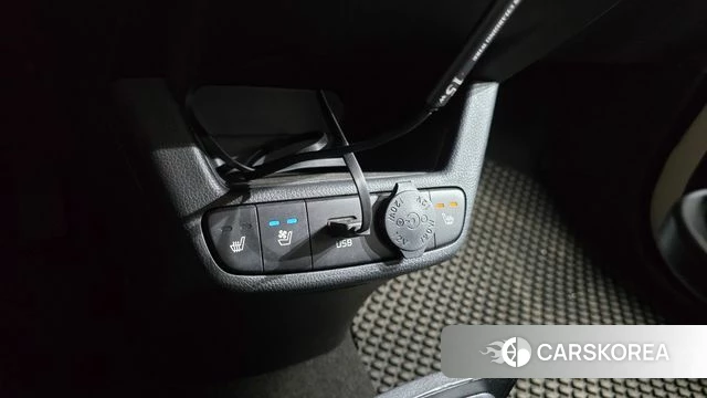 Kia The New Kia Ray EV 2023 Белый из Кореи, фото 2
