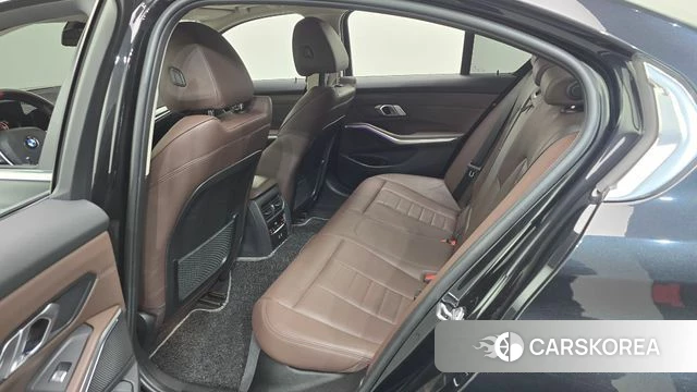 BMW 3 Series (G20) 2022 Черный из Кореи, фото 2