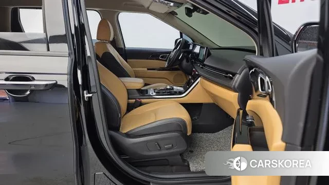 Kia Carnival 4th generation 2022 Черный из Кореи, фото 2