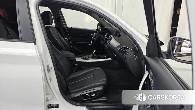 BMW 1 Series (F20) 2018 Белый из Кореи, фото 2