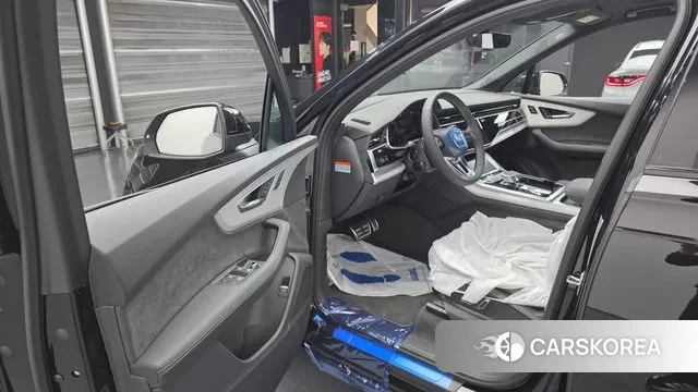 Audi Q7 (4M) 2025 Черный из Кореи, фото 2