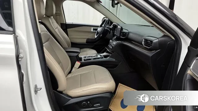 Ford Explorer 6th Generation 2019 Белый из Кореи, фото 2