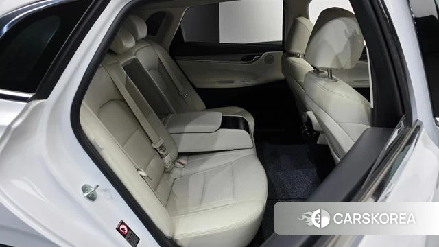 Hyundai The New Grandeur IG Hybrid 2021 Белый из Кореи, фото 2