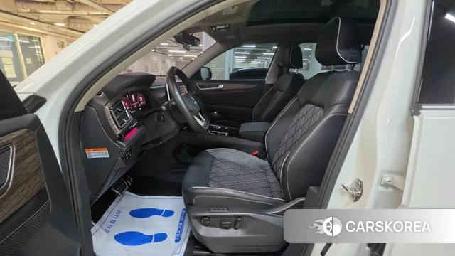 Volkswagen Atlas 2025 Белый из Кореи, фото 2