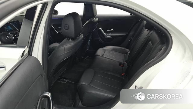 Mercedes-Benz A-Class W177 2021 Белый из Кореи, фото 2