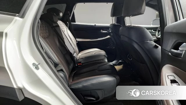 Hyundai The New Santa Fe 2021 Белый из Кореи, фото 2