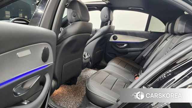 Mercedes-Benz E-Class W213 2020 Черный из Кореи, фото 2