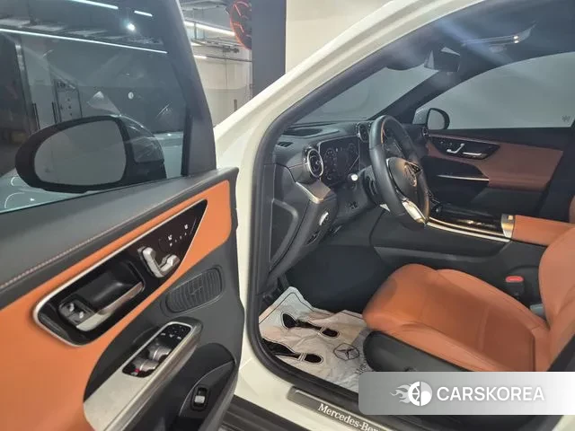 Mercedes-Benz GLC-Class X254 2024 Белый из Кореи, фото 2