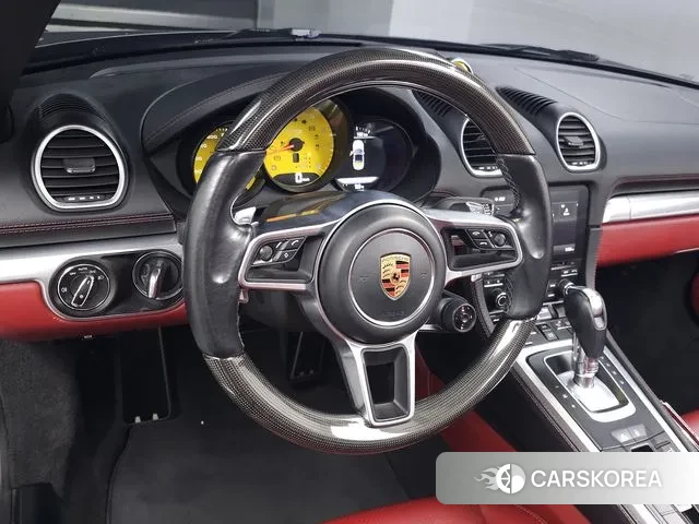 Porsche 718 Boxster 2019 Серый из Кореи, фото 2