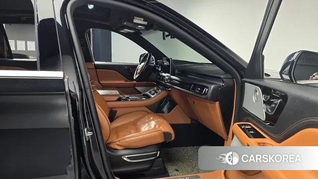 Lincoln Aviator 2nd generation 2020 Черный из Кореи, фото 2