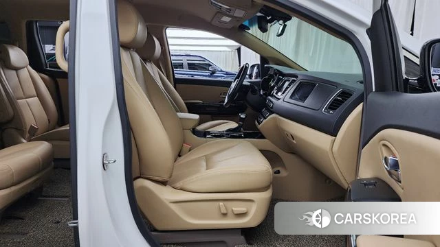 Kia The New Carnival 2018 Белый из Кореи, фото 2