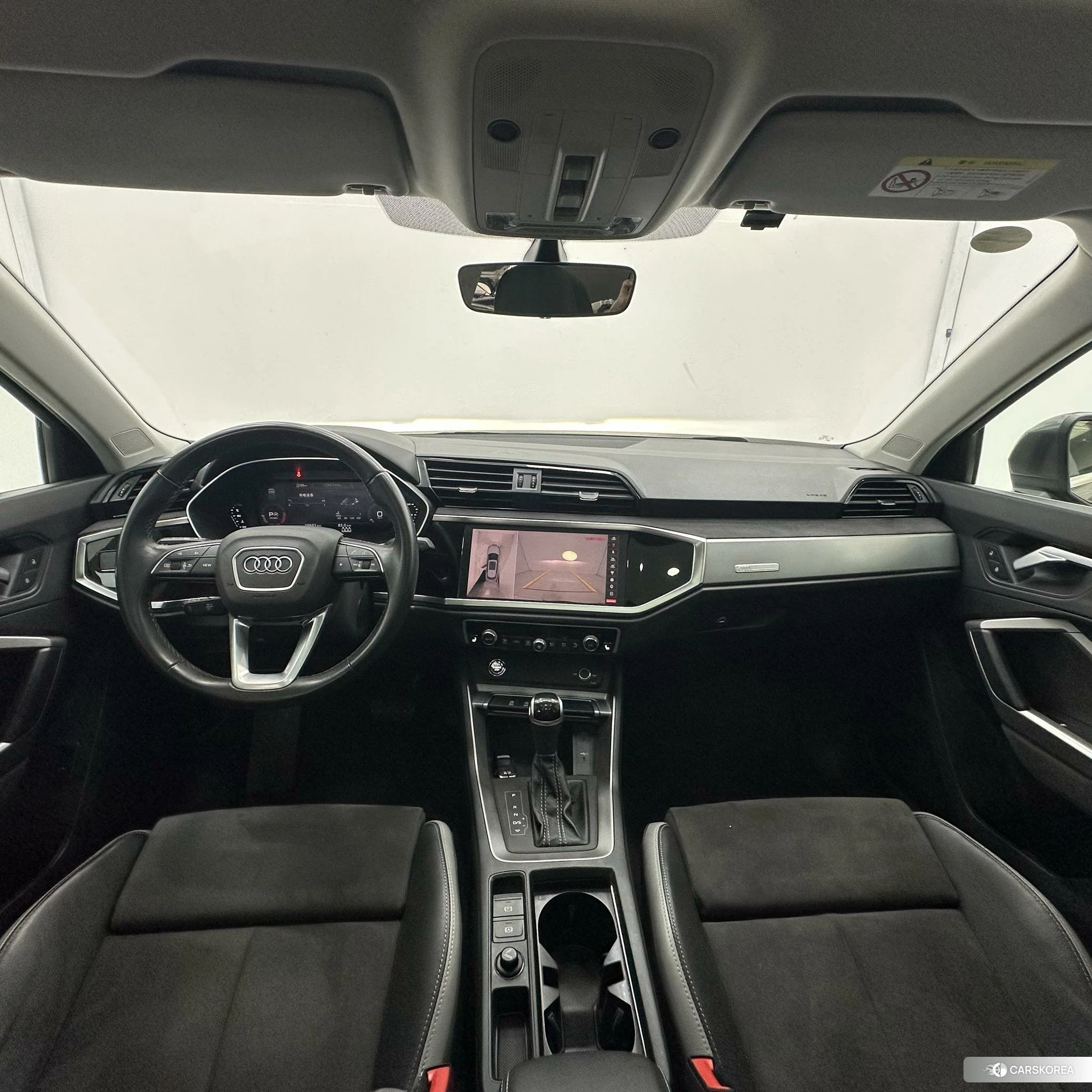 Audi Q3 2022 Темно-серый из Китая, фото 2