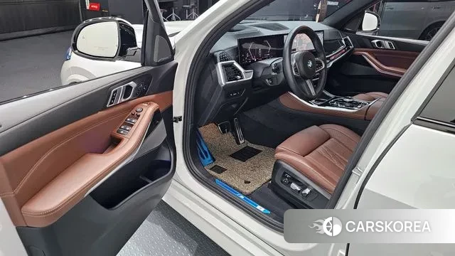 BMW X5 (G05) 2024 Белый из Кореи, фото 2