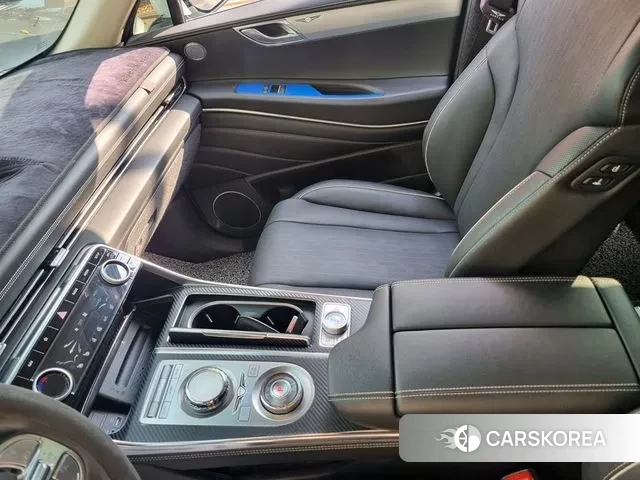 Genesis GV80 2023 Белый из Кореи, фото 2