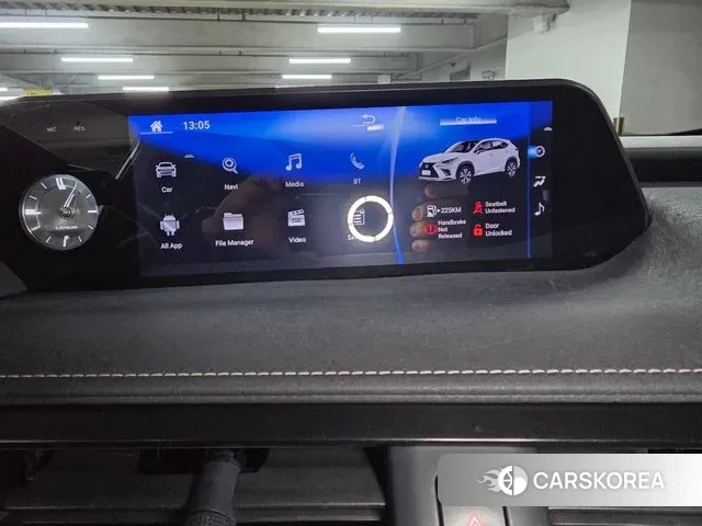 Lexus UX250h 2019 Белый из Кореи, фото 2