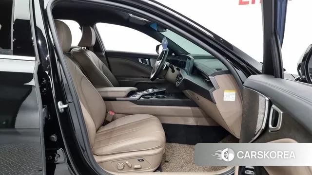 Kia K8 Hybrid 2023 Черный из Кореи, фото 2