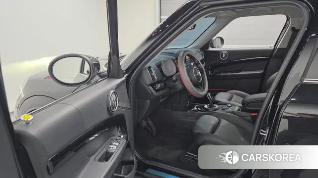 Mini Cooper Countryman 2022 Черный из Кореи, фото 2