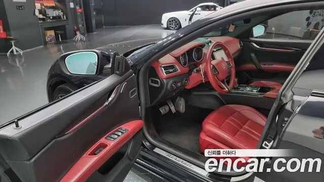 Maserati Ghibli 2018 Черный из Кореи, фото 2