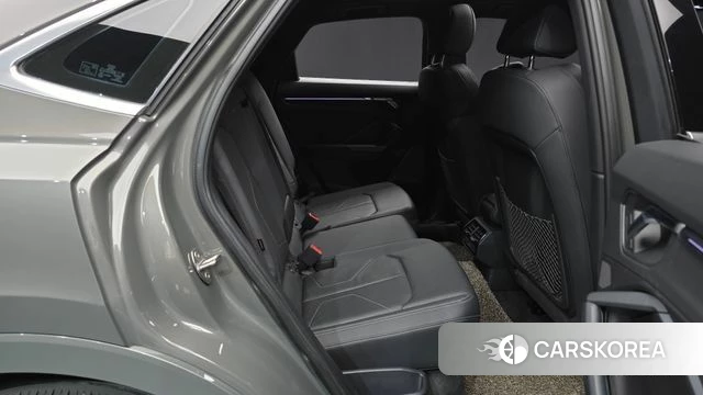 Audi Q3 (F3) 2020 Серый из Кореи, фото 2