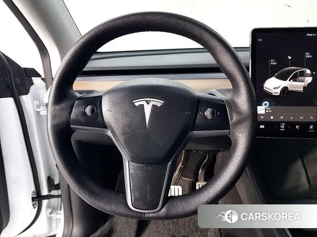 Tesla Model Y 2021 Белый из Кореи, фото 2