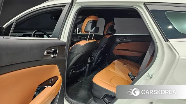 Kia Sportage 5th Generation Hybrid 2024 Белый из Кореи, фото 2