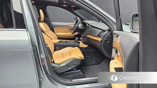 Volvo XC90 second Generation 2019 Серый из Кореи, фото 2