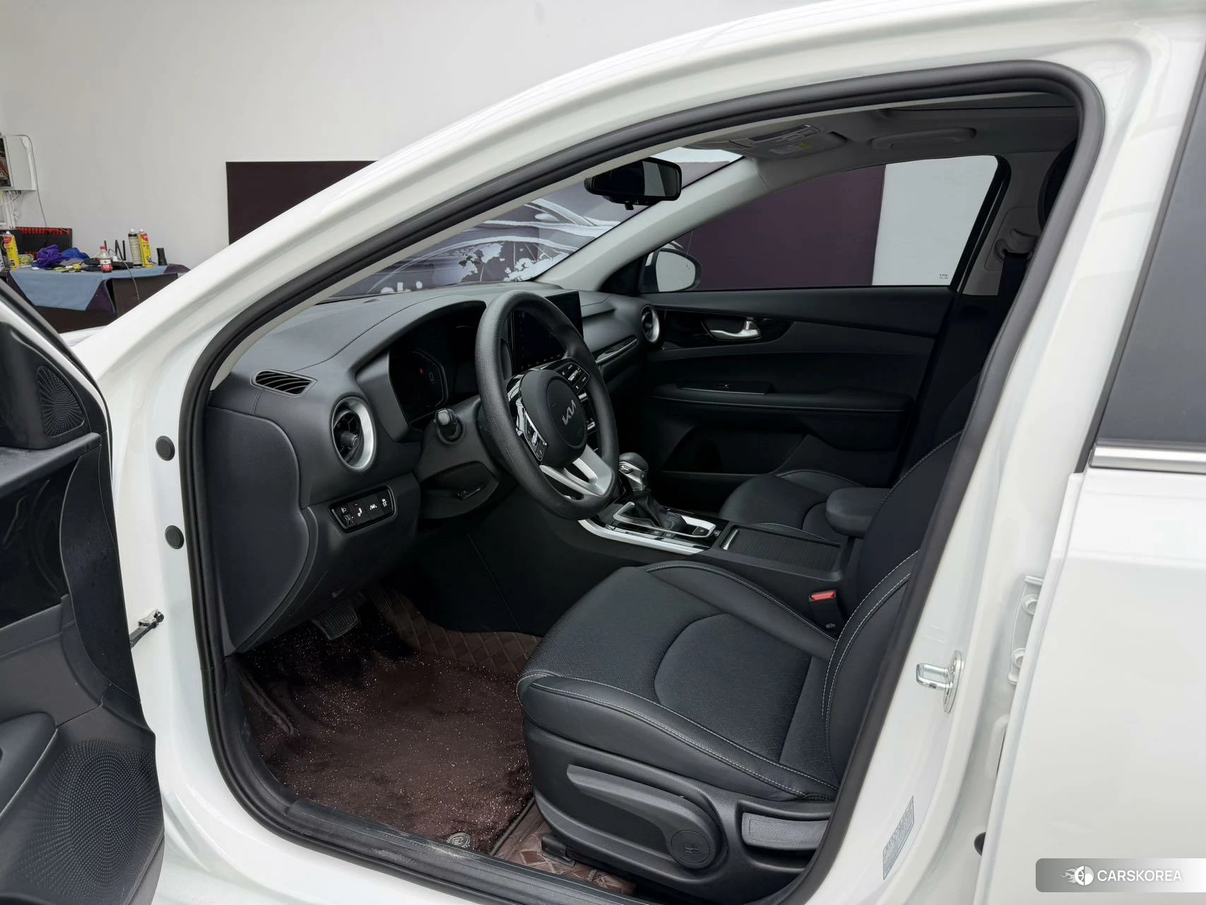 Kia K3 2021 Белый из Китая, фото 2