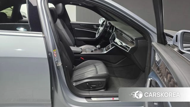 Audi A6 (C8) 2021 Серый из Кореи, фото 2