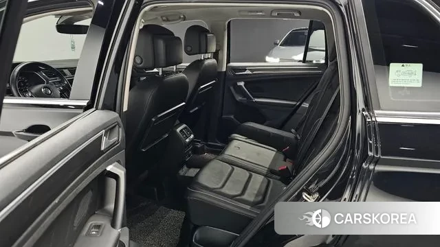 Volkswagen Tiguan second Generation 2018 Черный из Кореи, фото 2