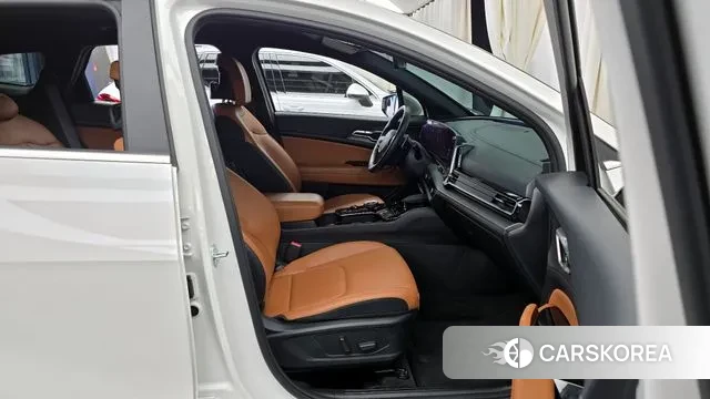 Kia Sportage 5th Generation 2023 Белый из Кореи, фото 2