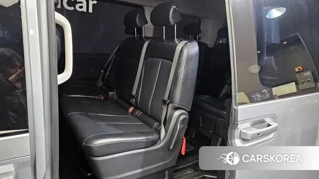 Hyundai Staria 2022 Серебряный из Кореи, фото 2