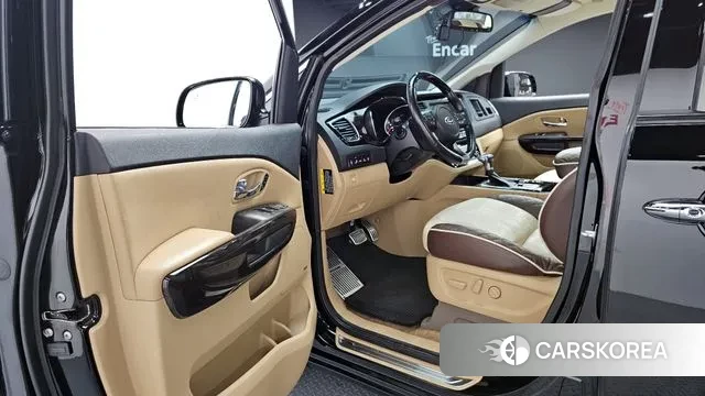 Kia The New Carnival 2018 Черный из Кореи, фото 2