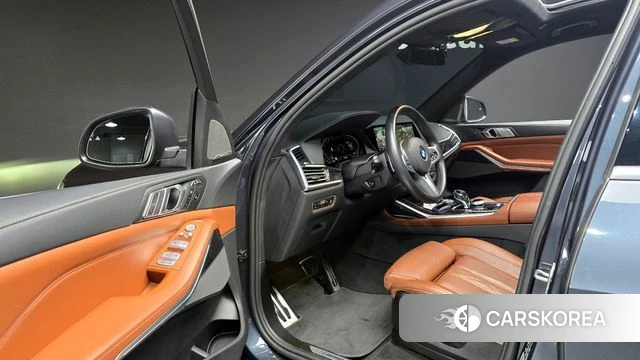 BMW X7 (G07) 2022 Серый из Кореи, фото 2