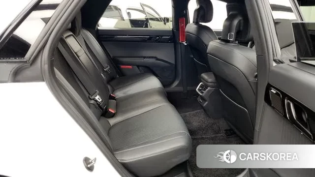 Hyundai Grandeur Hybrid (GN7) 2023 Белый из Кореи, фото 2