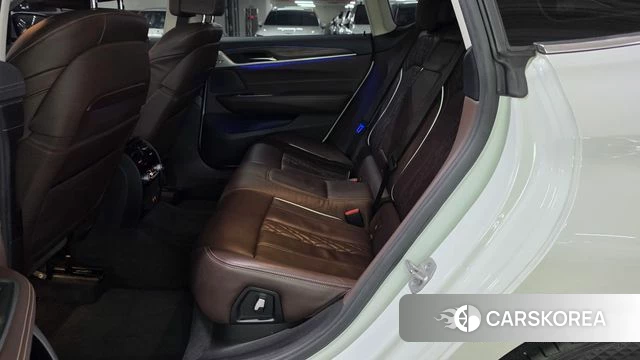 BMW 6 Series GT (G32) 2022 Белый из Кореи, фото 2