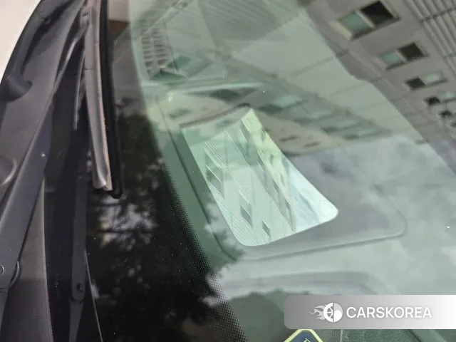 Hyundai Sonata D Edge Hybrid (DN8) 2023 Белый из Кореи, фото 2