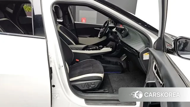 Kia EV6 2023 Белый из Кореи, фото 2