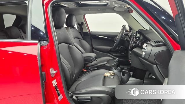 Mini Cooper 2020 Красный из Кореи, фото 2