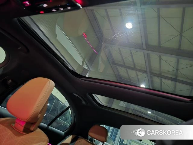 Mercedes-Benz E-Class W214 2025 Белый из Кореи, фото 2