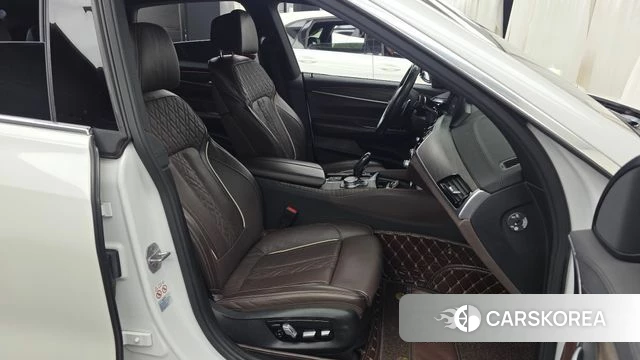 BMW 6 Series GT (G32) 2020 Белый из Кореи, фото 2