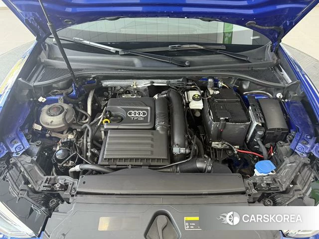 Audi Q3 2022 Синий из Китая, фото 2