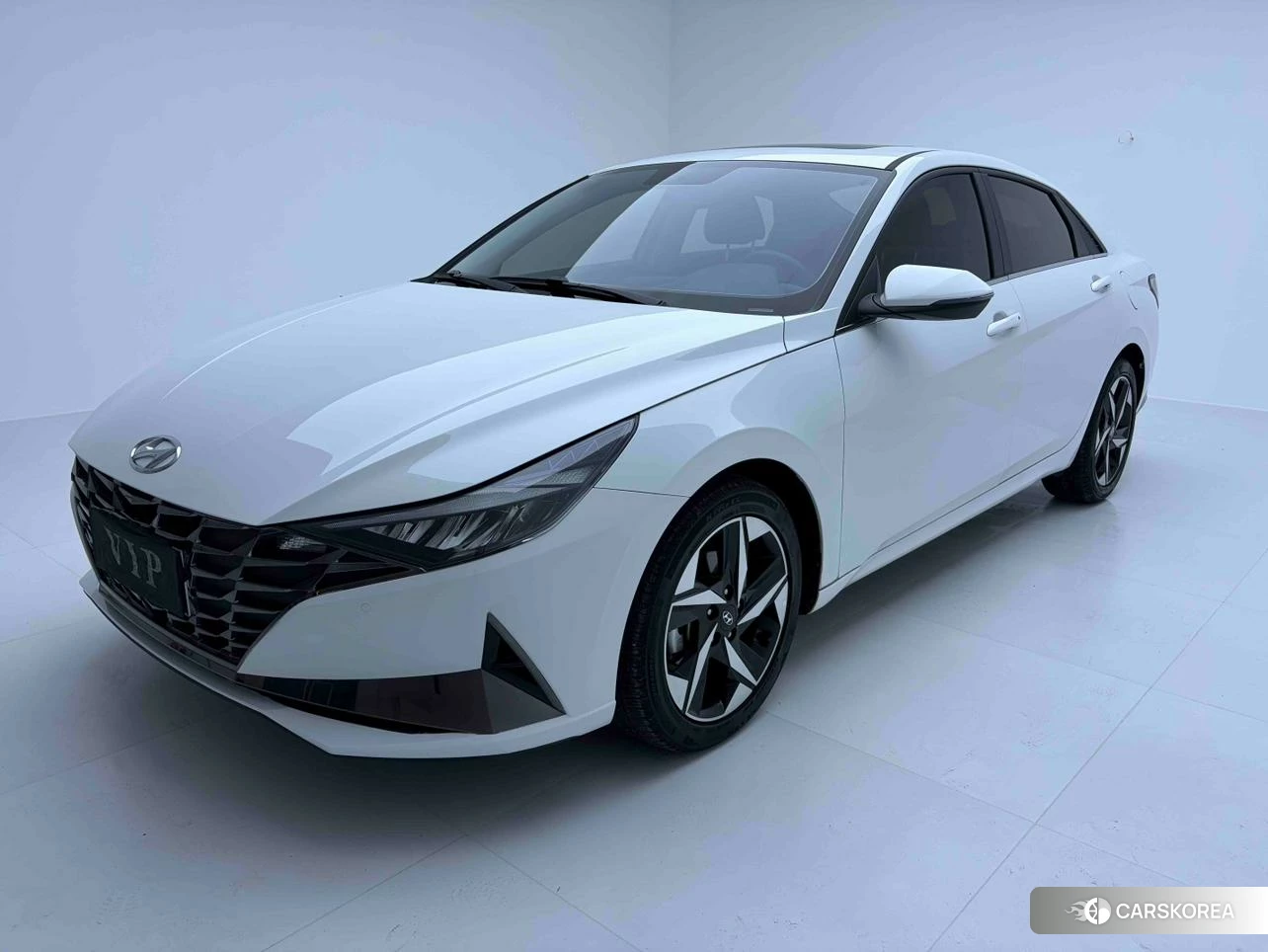 Hyundai Elantra 2022 Белый из Китая, фото 2
